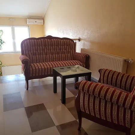 Aroma 汽车旅馆 4*