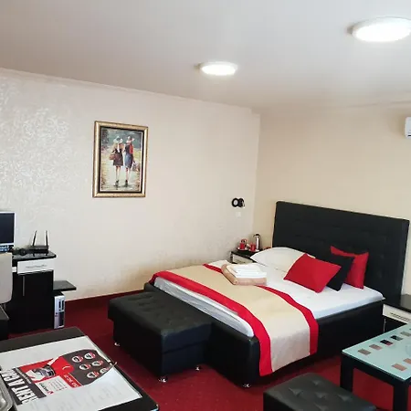 Motel Aroma 4*